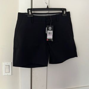 Under armour golf shorts. Stretchy size 6